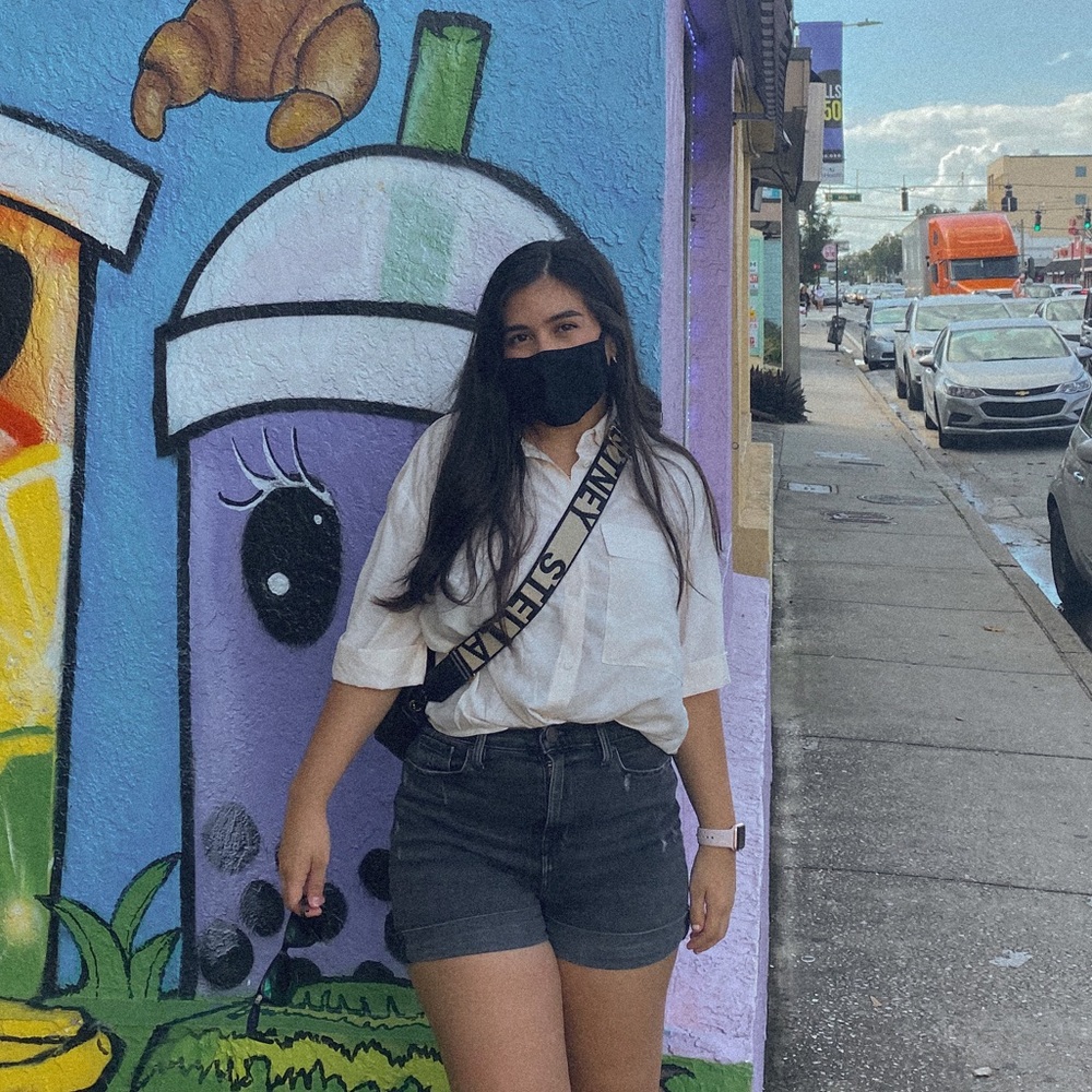 Black Urban Outfitters BDG mom shorts